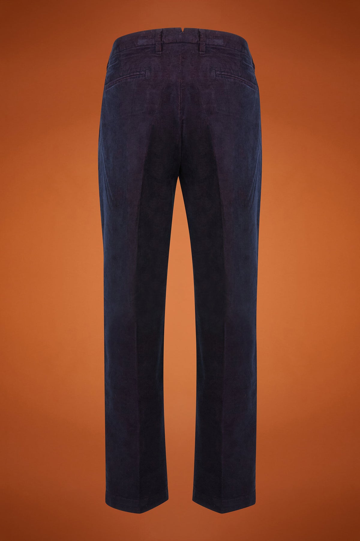 Men's regular fit classic pleated trousers in garment-dyed twotone 21-wale corduroy