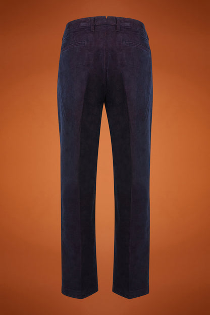 Men's regular fit classic pleated trousers in garment-dyed twotone 21-wale corduroy