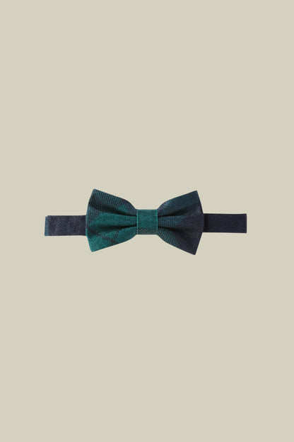 Men's tartan patterned bow tie with a woollen finish