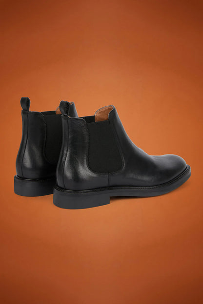 Men's Chelsea boots in 100% genuine leather with rubber soles