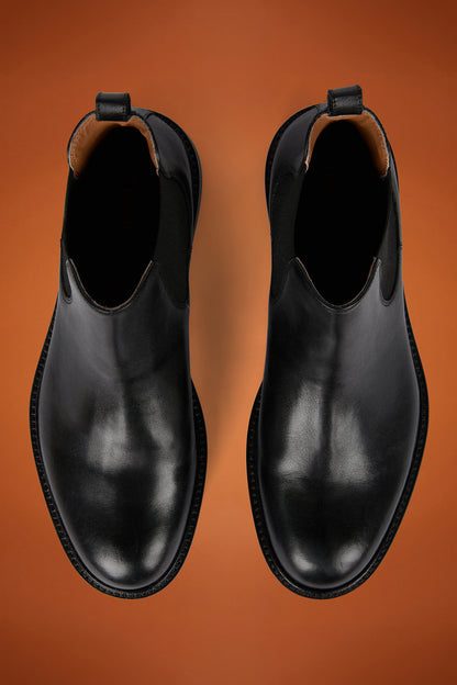 Men's Chelsea boots in 100% genuine leather with rubber soles