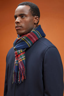 Men's tartan patterned scarf with fringes