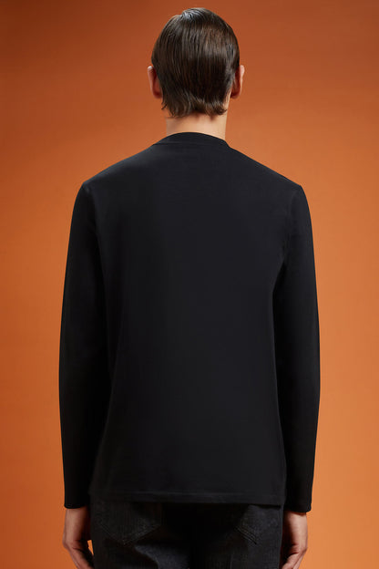 Men's regular fit long-sleeved crew neck T-shirt in 100% cotton