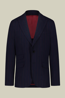 Single-breasted men's suit with single-pleat trousers and side buckles, in a pinstripe fabric