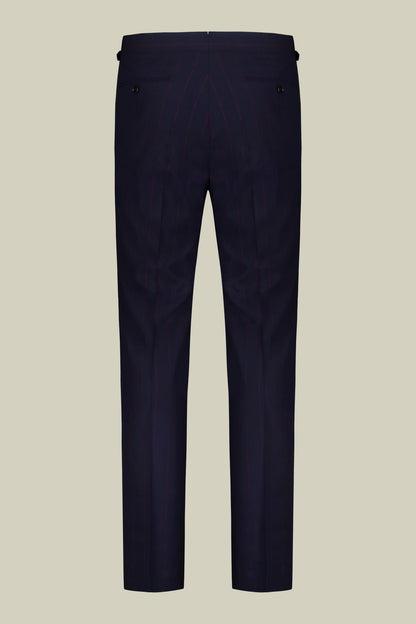 Single-breasted men's suit with single-pleat trousers and side buckles, in a pinstripe fabric