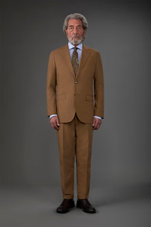 Single-breasted men's suit with flat front trousers Nut