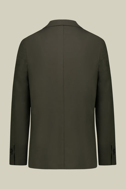Single-breasted men's suit with flat front trousers