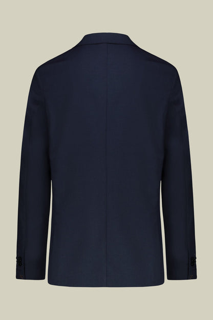 Single-breasted men's suit with flat front trousers