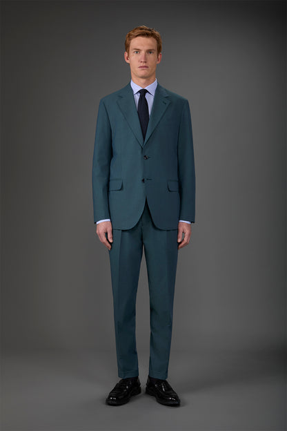 Single-breasted men's suit with single-pleat trousers in two-way stretch fabric