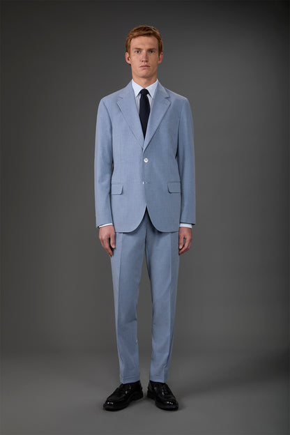 Single-breasted men's suit with single-pleat trousers in two-way stretch fabric