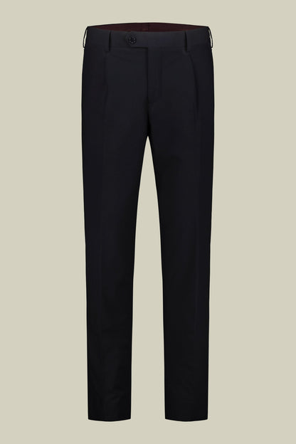 Double-breasted men's suit with single-pleat trousers in two-way stretch fabric
