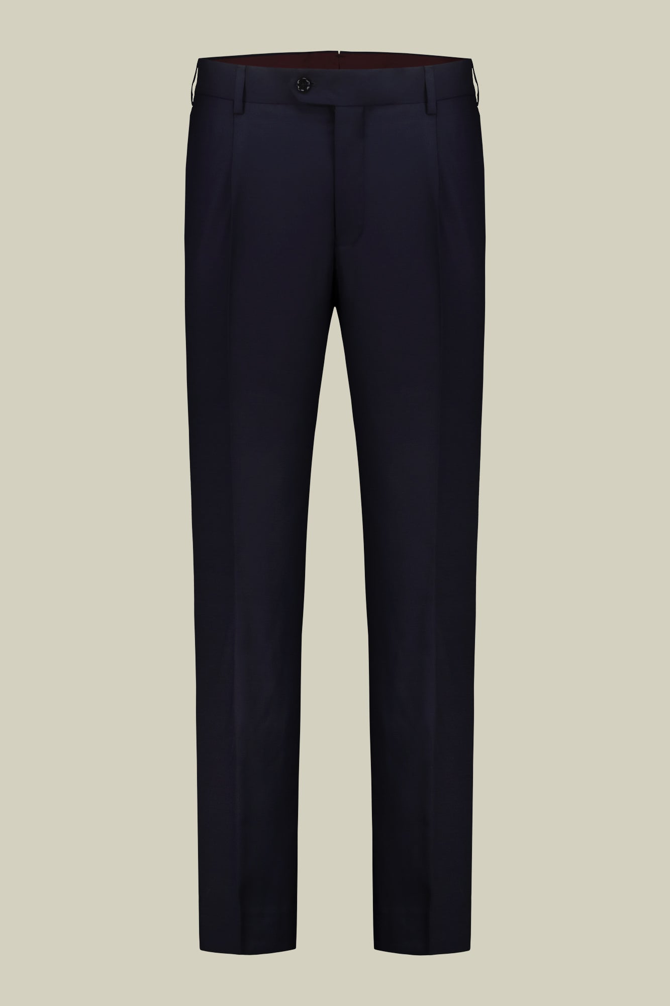 Single-breasted men's suit with classic single-pleat trousers, in pure combed wool with a semi-plain weave