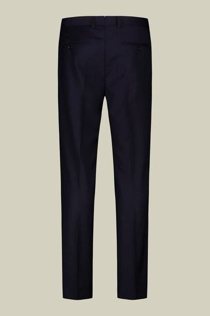 Single-breasted men's suit with classic single-pleat trousers, in pure combed wool with a semi-plain weave