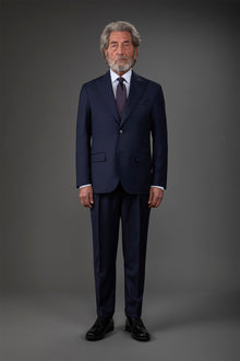 Single-breasted men's suit with classic single-pleat trousers, in pure combed wool with a semi-plain weave Dk Blue