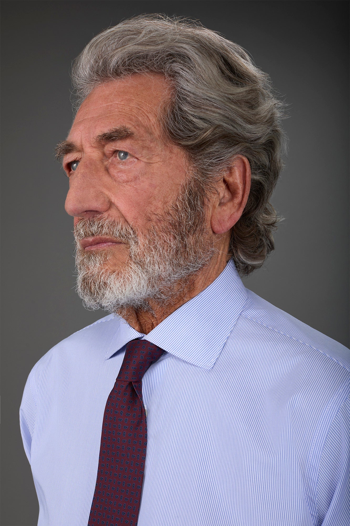 Men's shirt with classic collar made from striped cotton