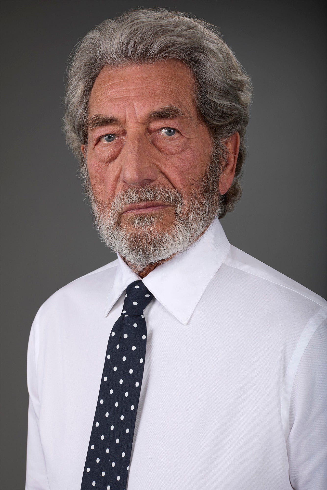 Men's shirt with classic collar, regular fit