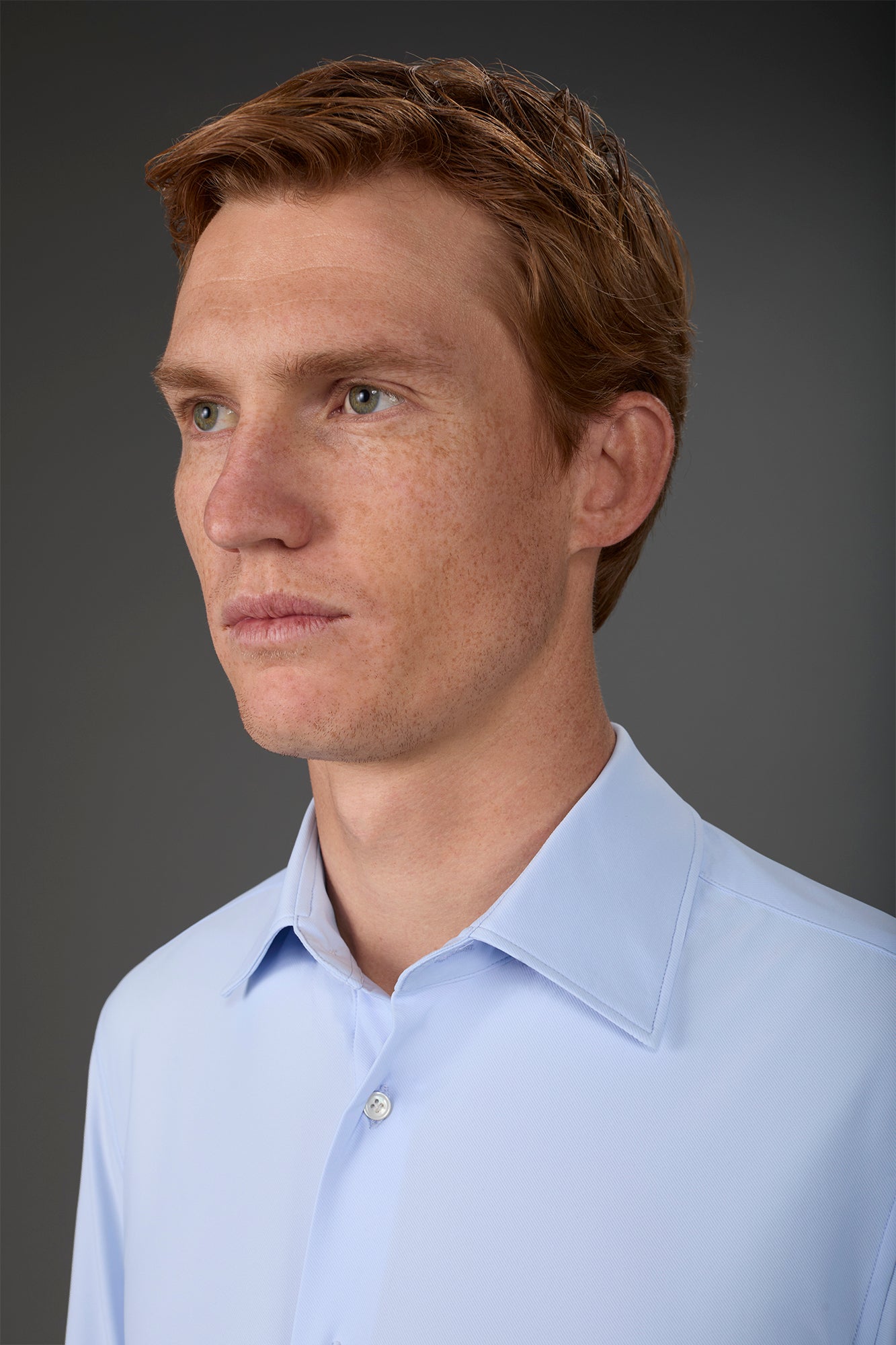 Men's stretch shirt with classic collar in twill construction stretch nylon fabric