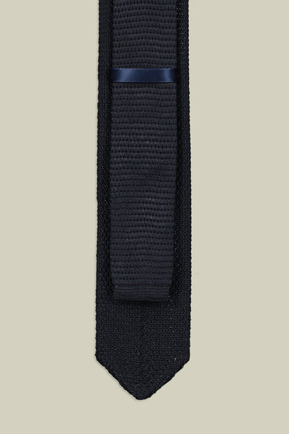 Men's macro polka dot tie