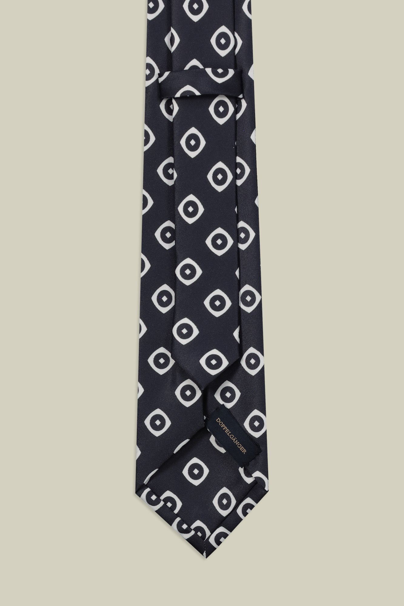 Men's macro patterned tie