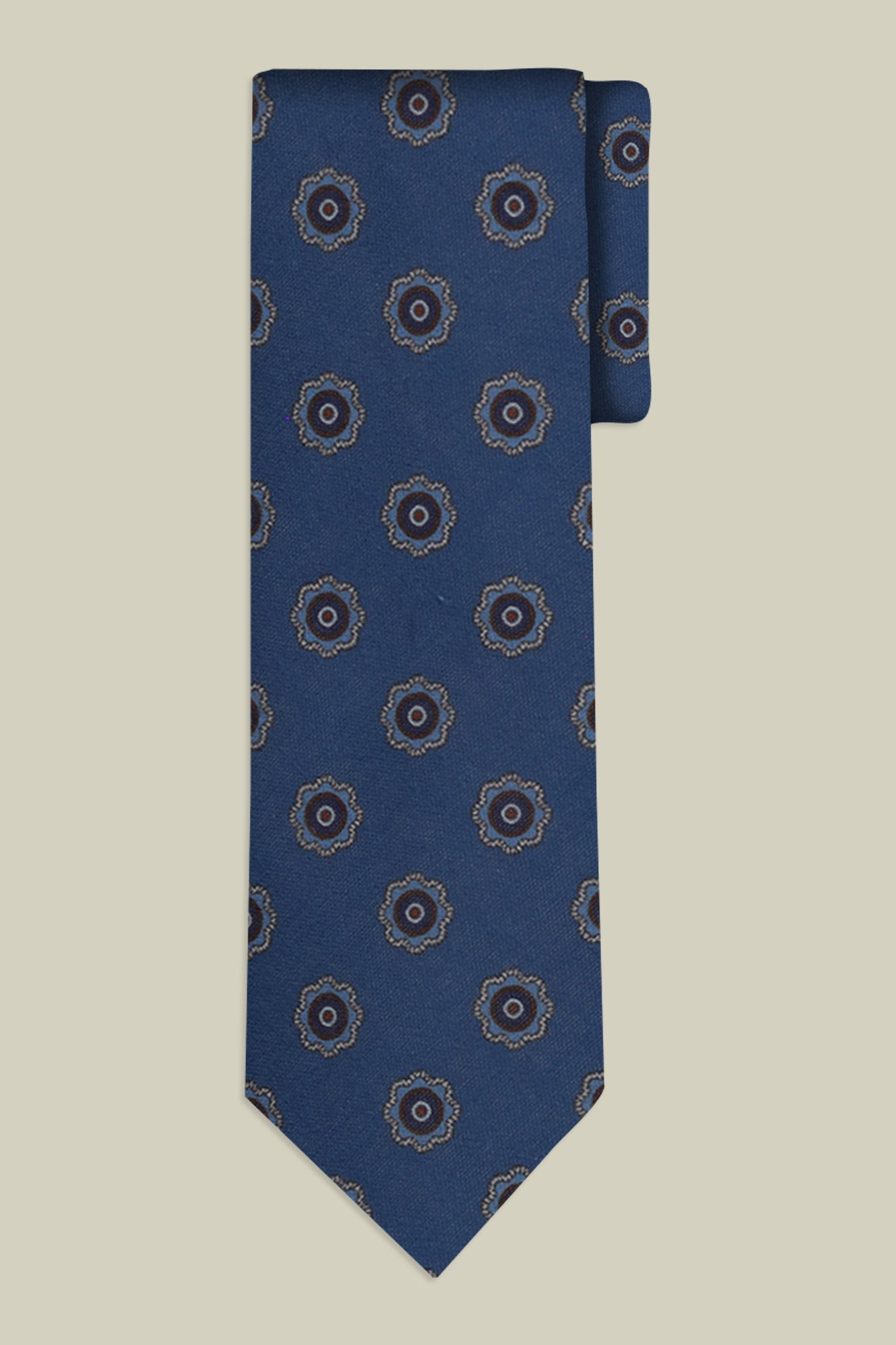 Men's macro patterned tie