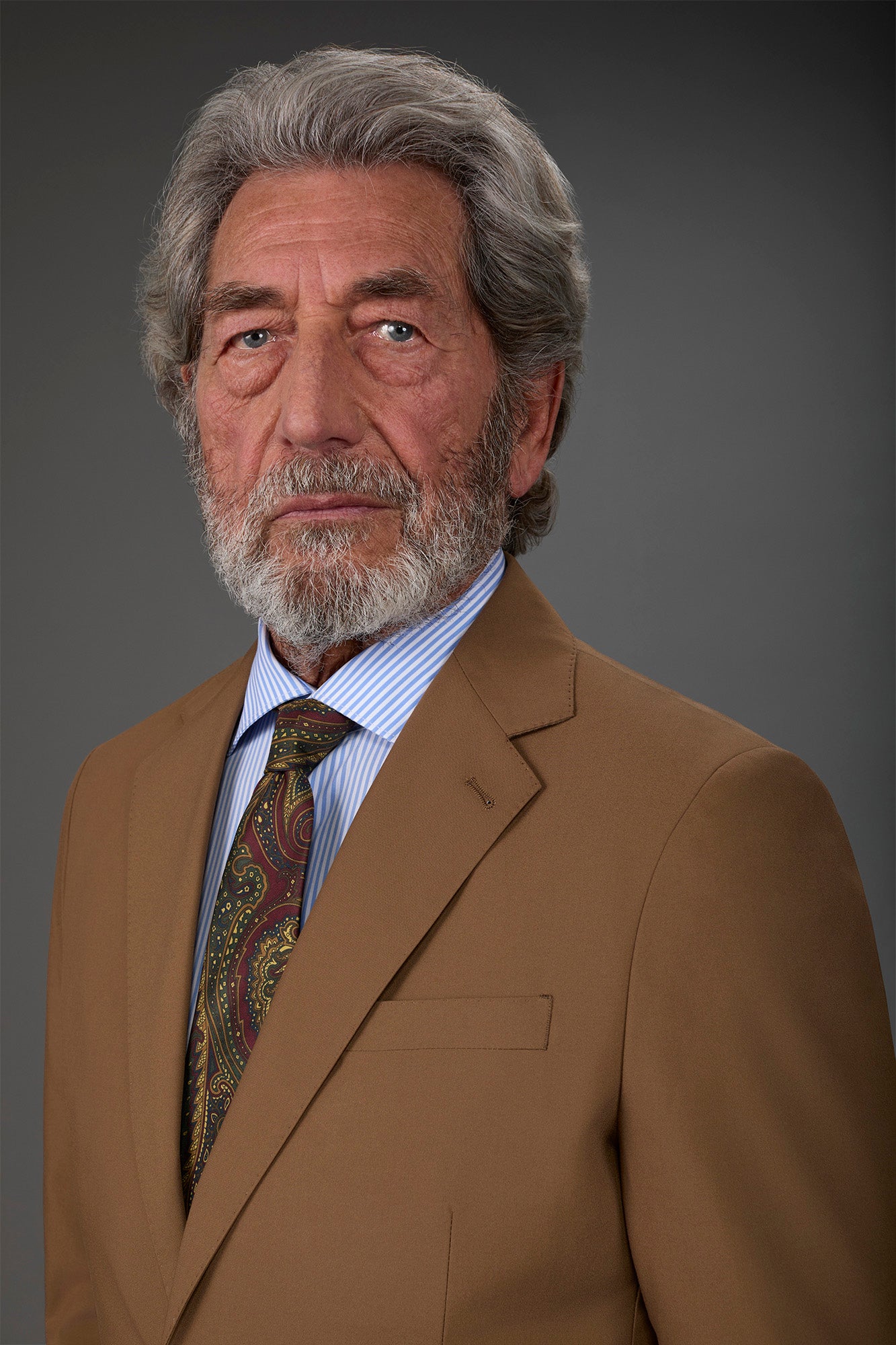 Men's macro paisley patterned tie