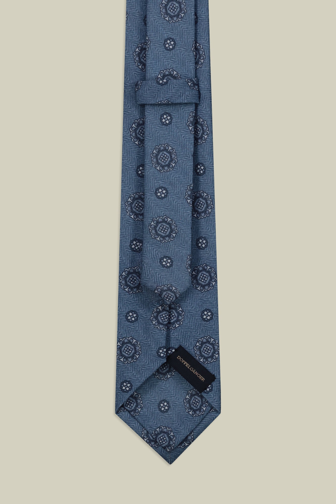 Men's macro patterned tie
