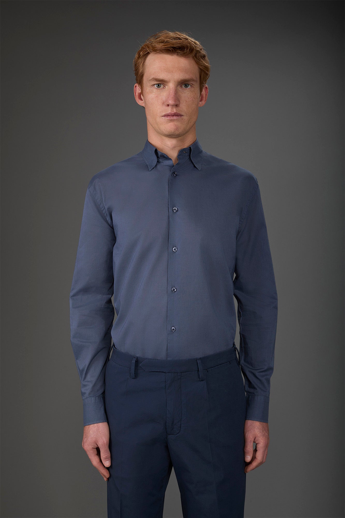Men's casual shirt with a concealed button down collar in washed muslin fabric Cerulean
