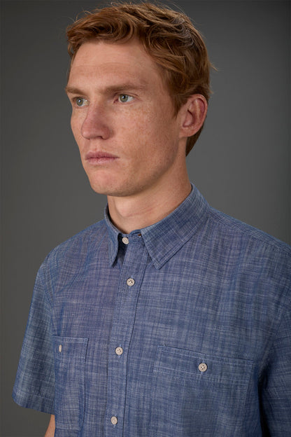 Men's concealed button down casual shirt in chambray fabric