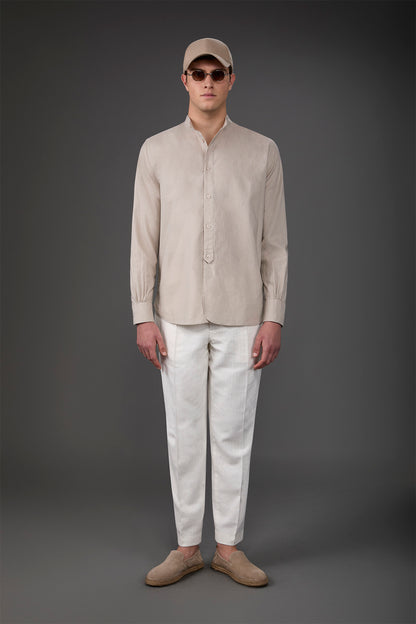 Casual men's shirt with mandarin collar and half button fastening, washed linen and cotton fabric