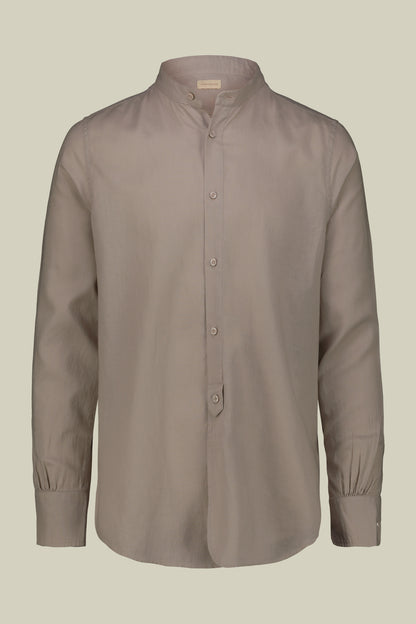 Casual men's shirt with mandarin collar and half button fastening, washed linen and cotton fabric