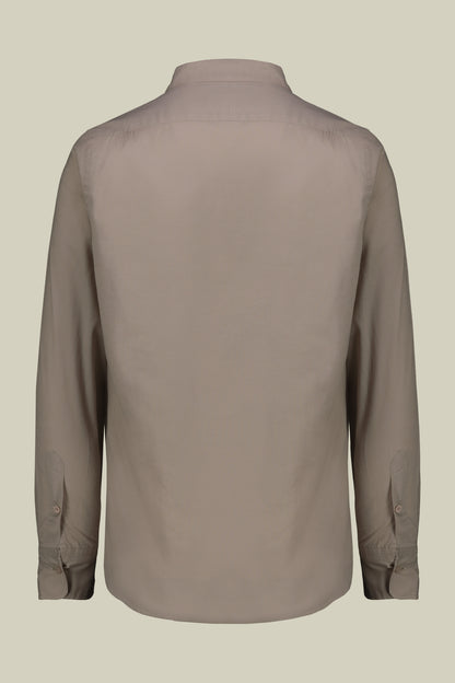 Casual men's shirt with mandarin collar and half button fastening, washed linen and cotton fabric