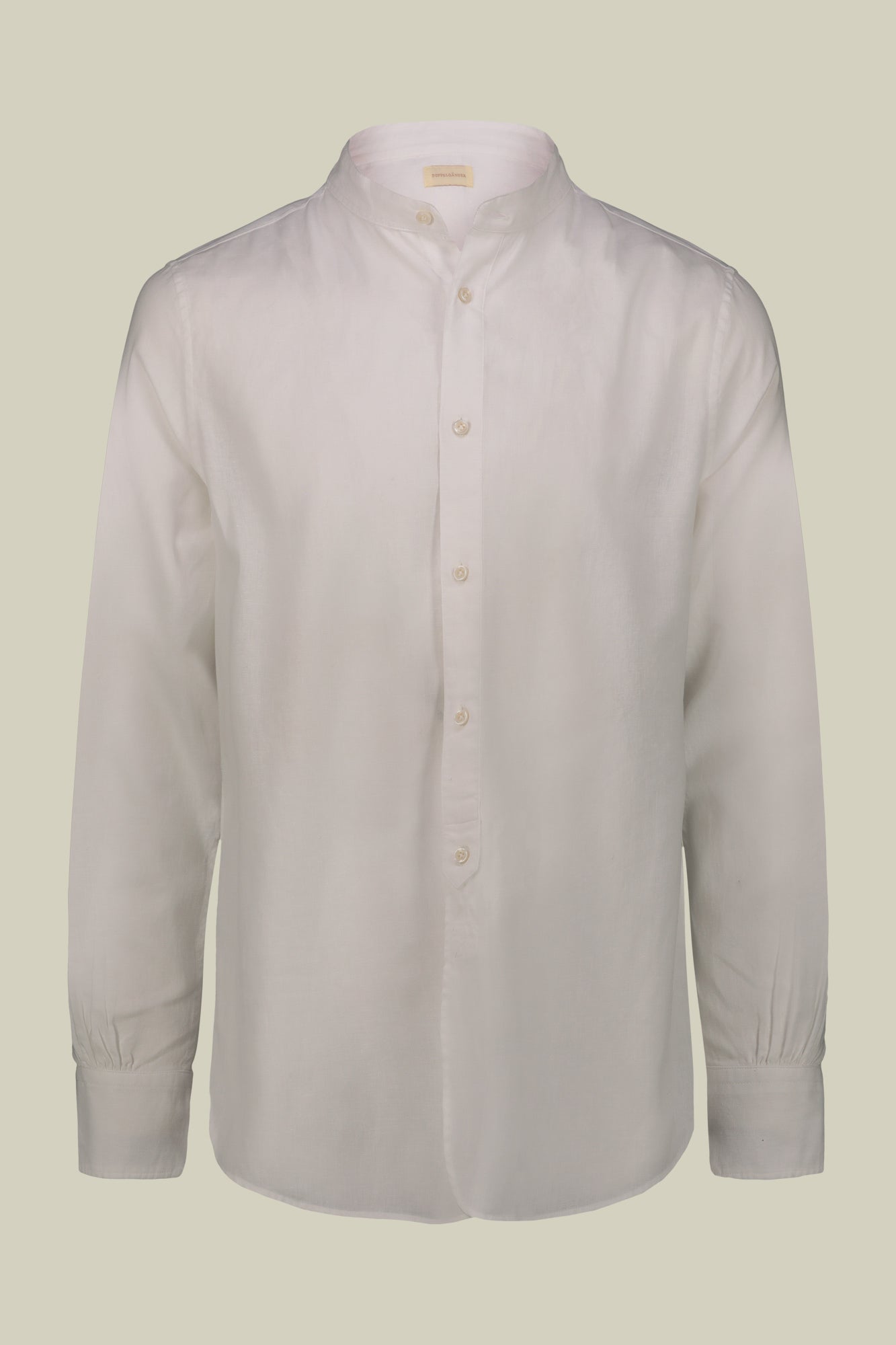 Casual men's shirt with mandarin collar and half button fastening, washed linen and cotton fabric