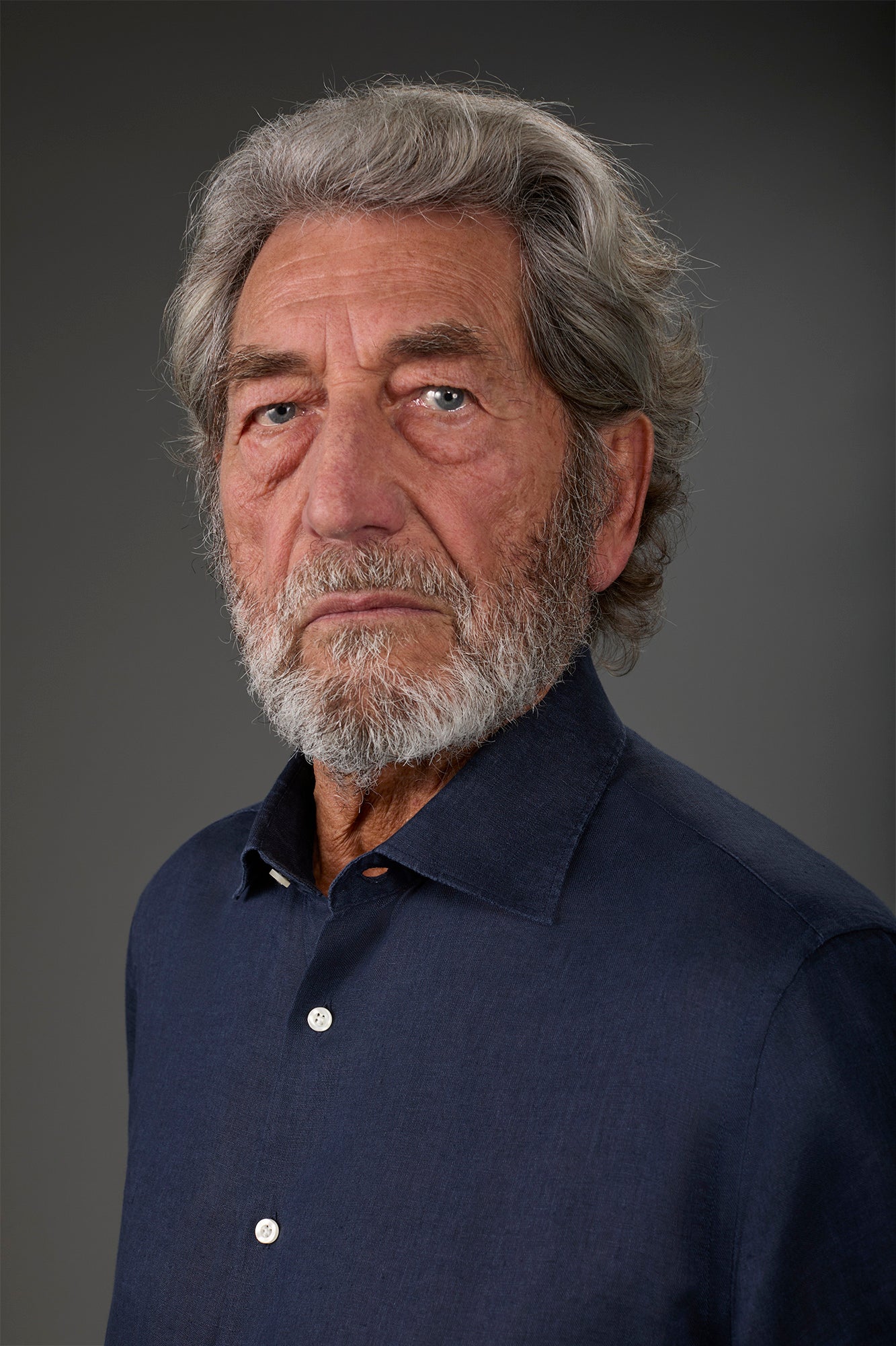 Men's casual shirt with classic collar, 100% linen