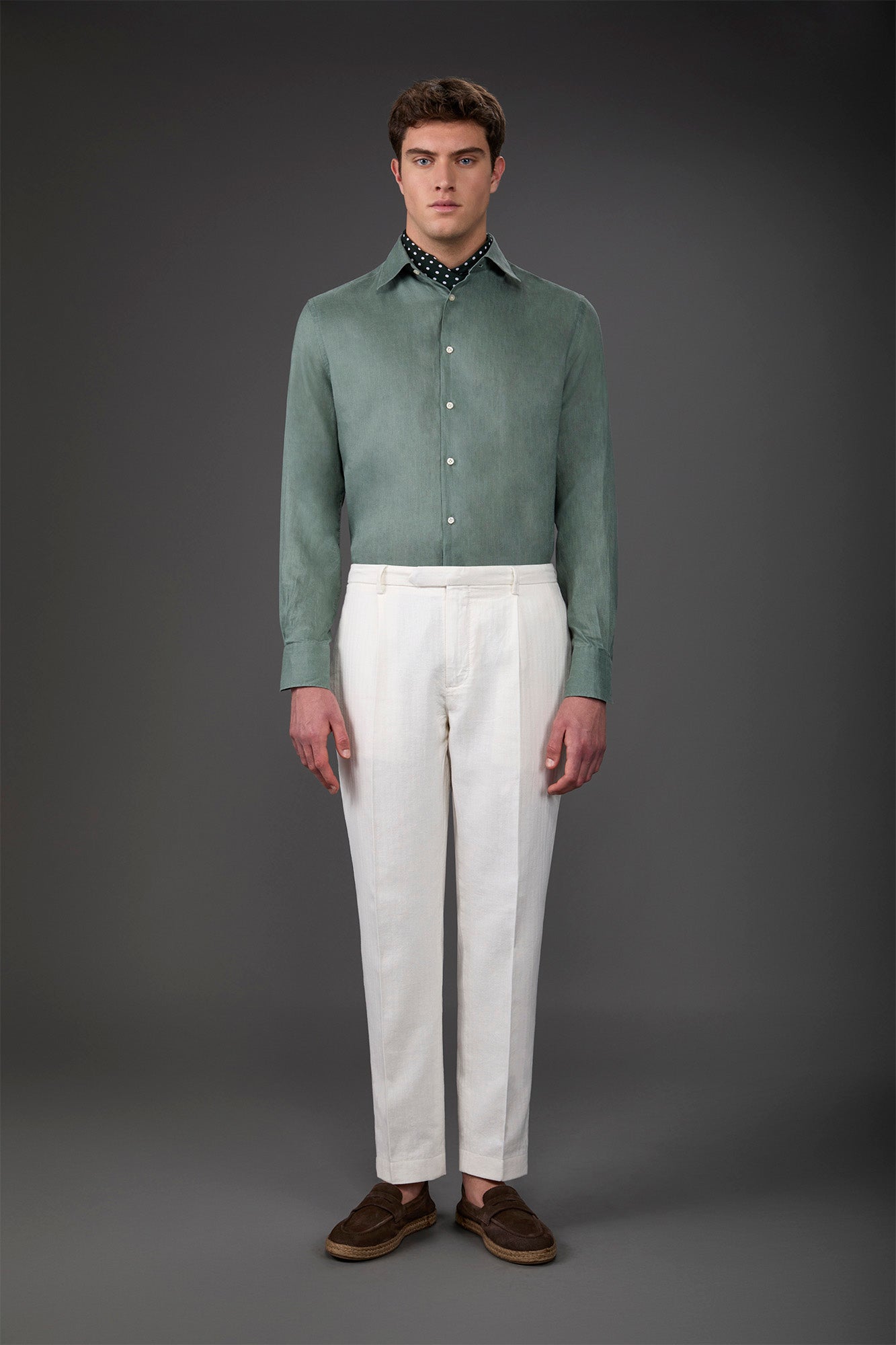 Men's casual shirt with classic collar, 100% linen