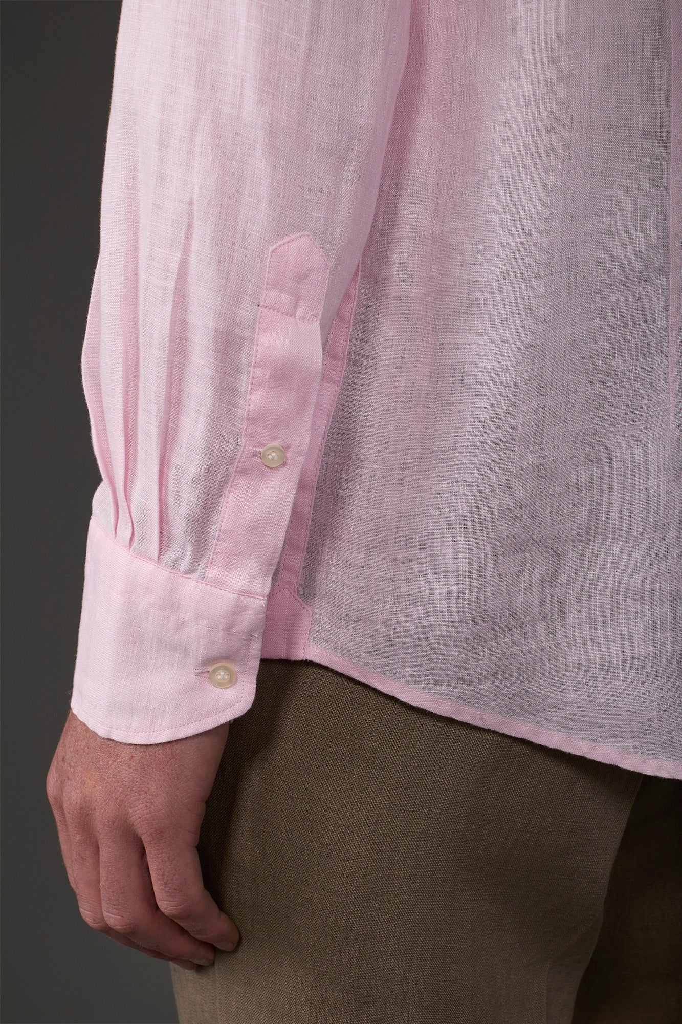 Men's casual shirt with classic collar, 100% linen