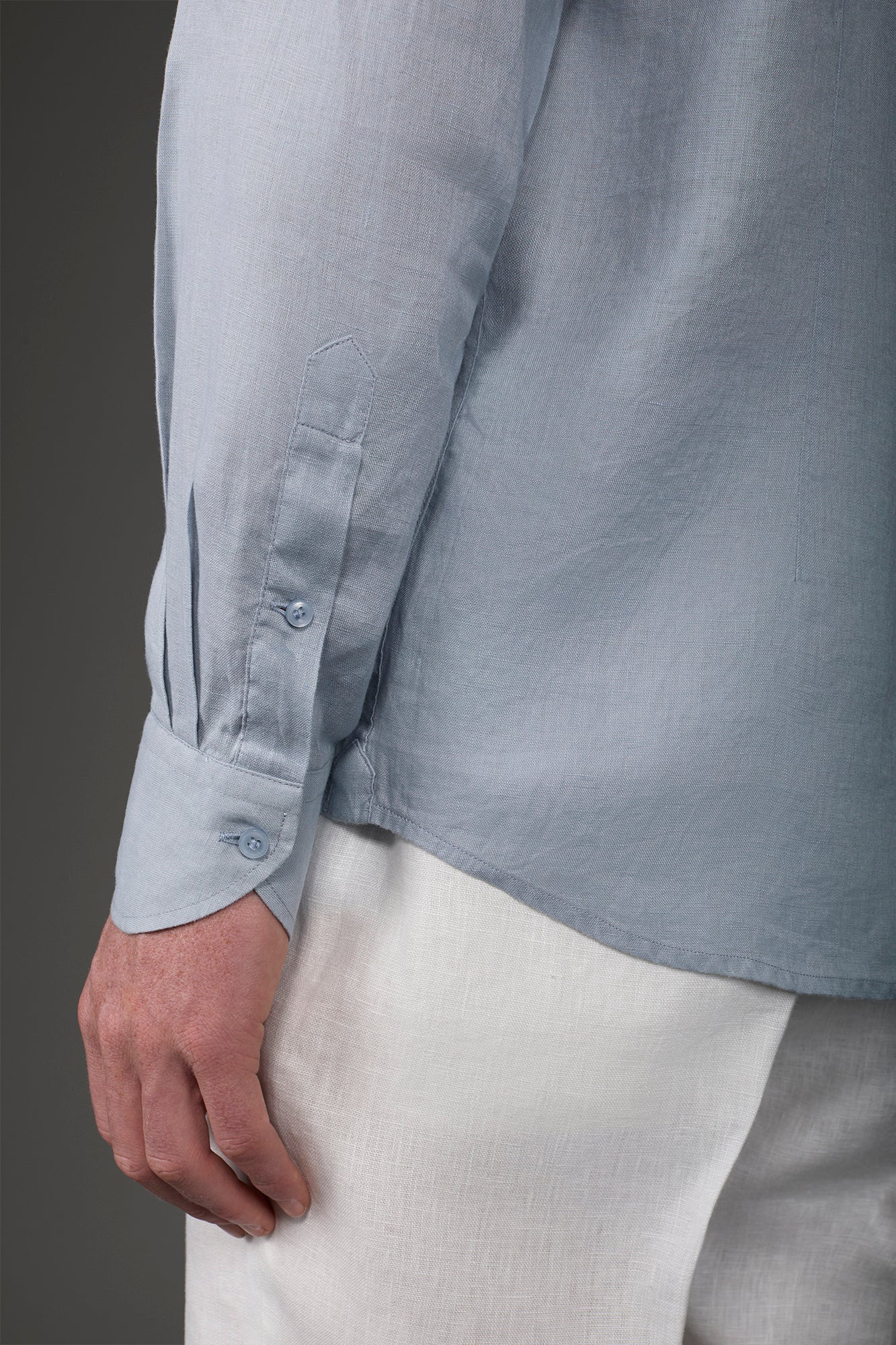 Men's casual shirt with classic collar, 100% linen