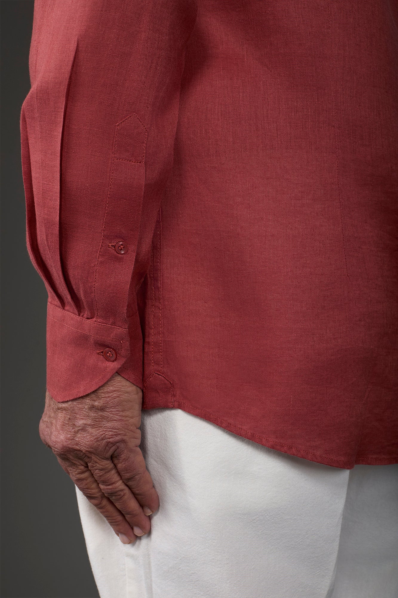 Men's casual shirt with classic collar, 100% linen