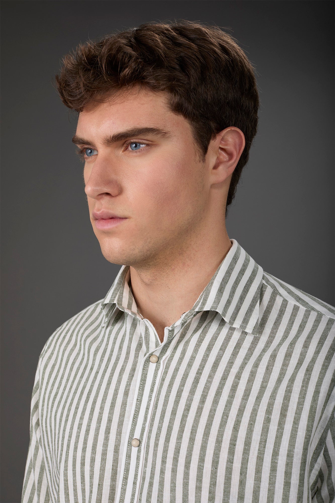 Men's casual shirt with French collar in striped washed linen and cotton fabric