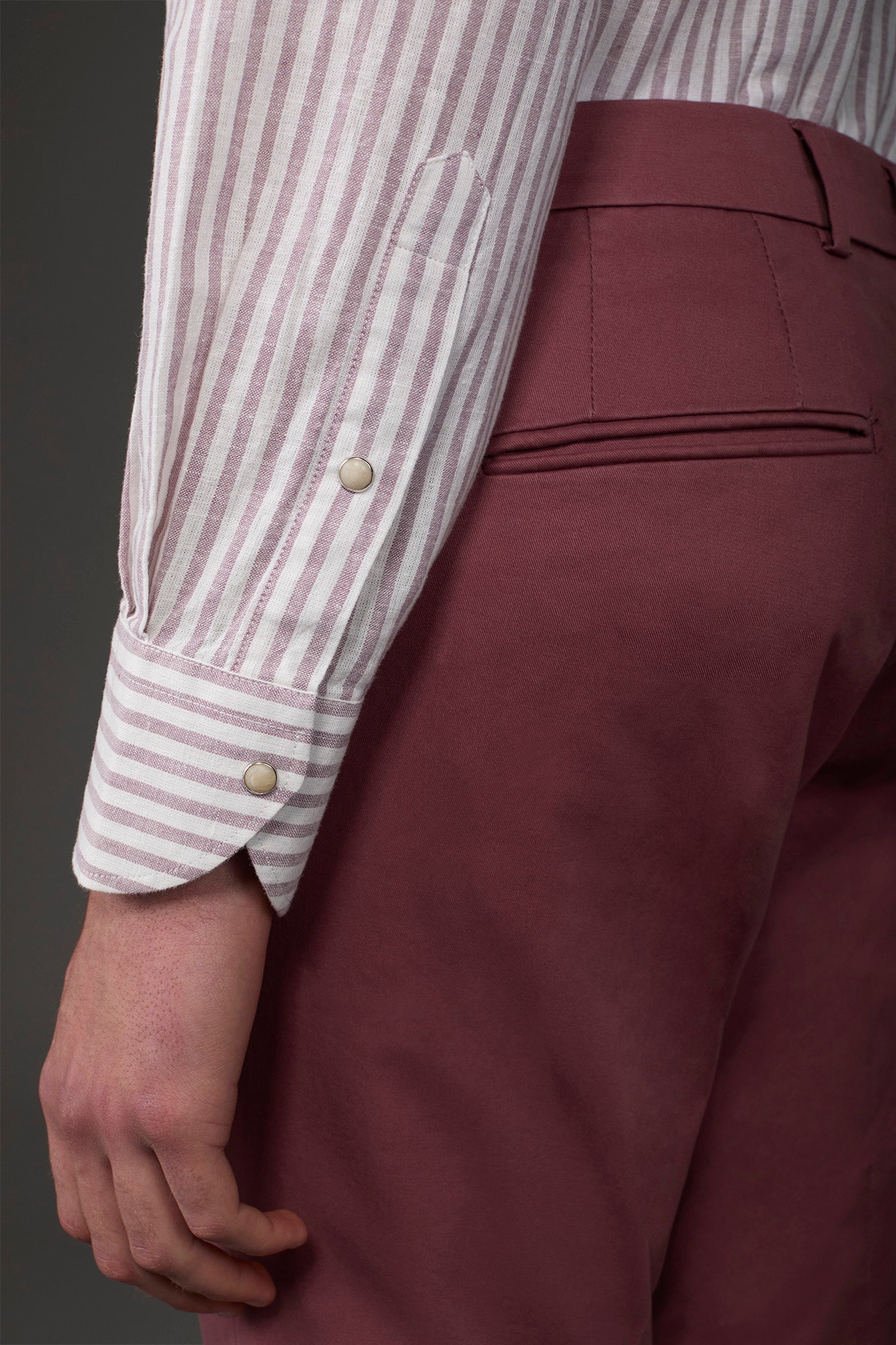 Men's casual shirt with French collar in striped washed linen and cotton fabric