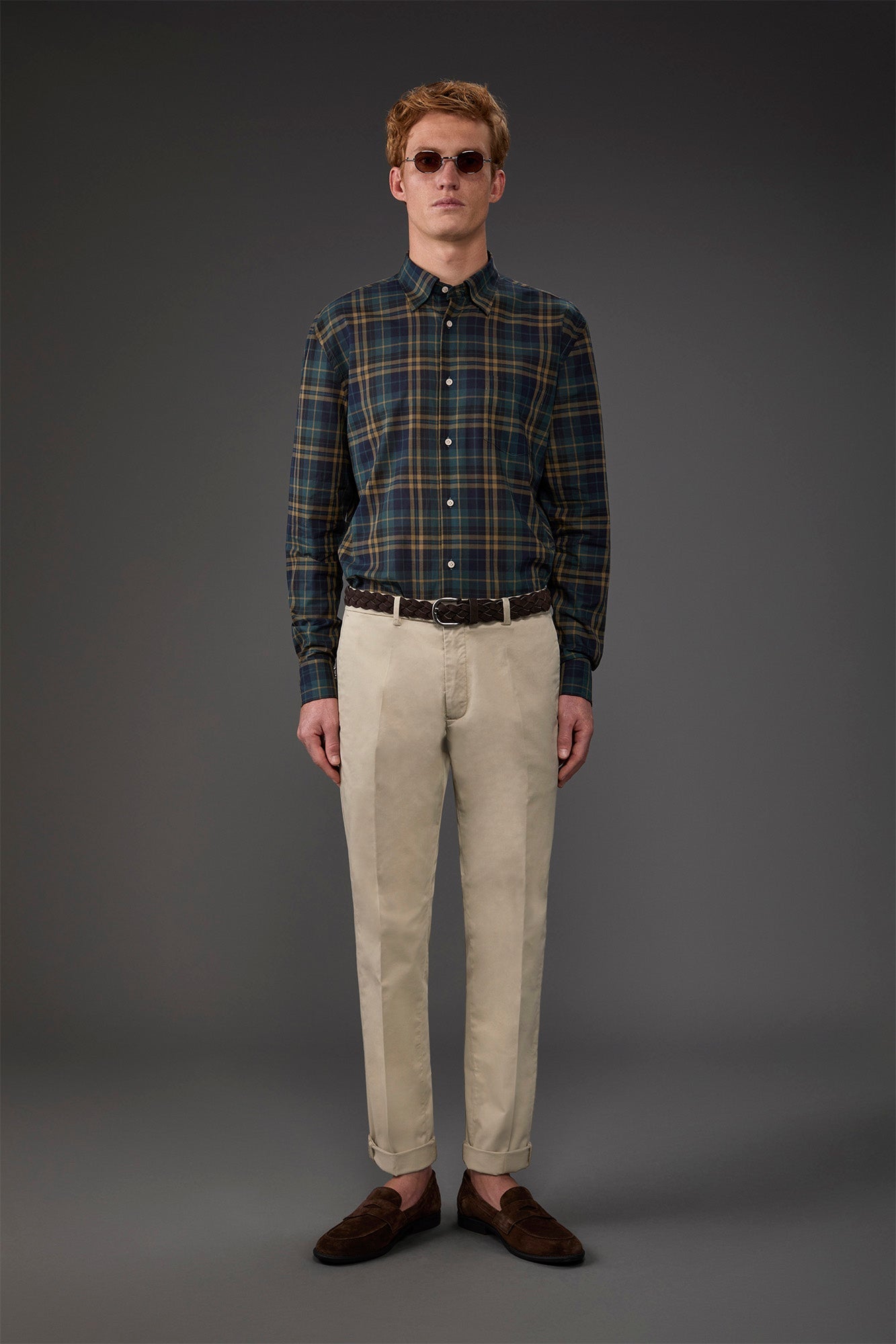 Men's concealed button down casual shirt in checked washed muslin fabric