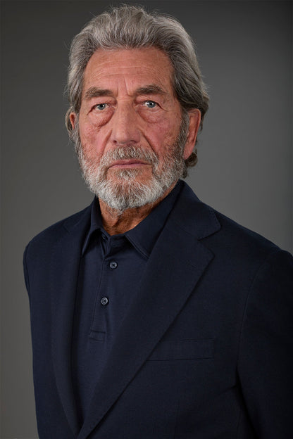 Men's unlined single-breasted jacket with classic lapels and patch pockets, jersey fabric