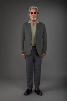 Men's unlined single-breasted jacket with classic lapels and patch pockets, jersey fabric