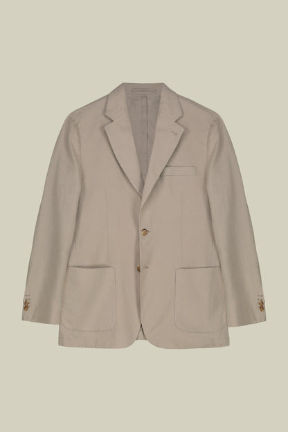 Men's unlined single-breasted jacket with classic lapels and patch pockets