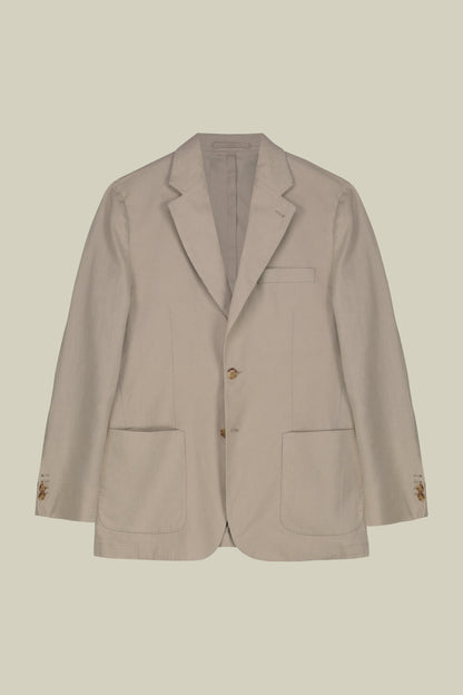 Men's unlined single-breasted jacket with classic lapels and patch pockets