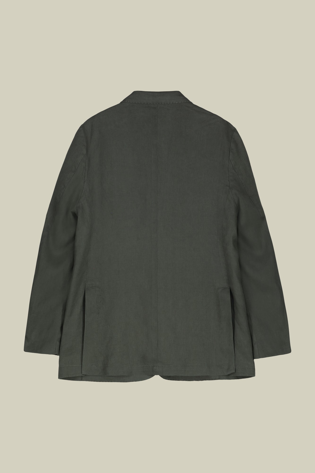 Men's unlined single-breasted jacket with classic lapels and patch pockets
