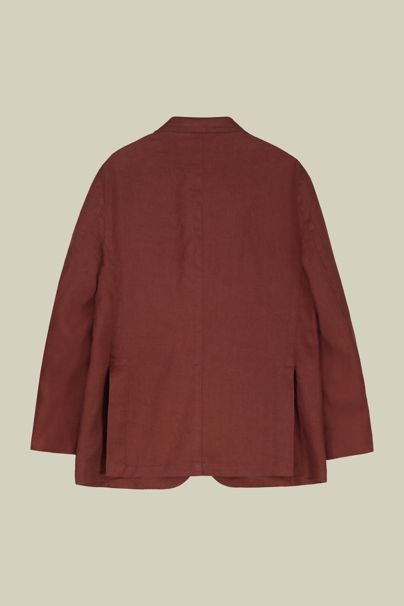 Men's unlined single-breasted jacket with classic lapels and patch pockets