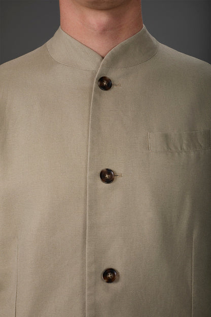 Men's unlined single-breasted jacket with mandarin collar