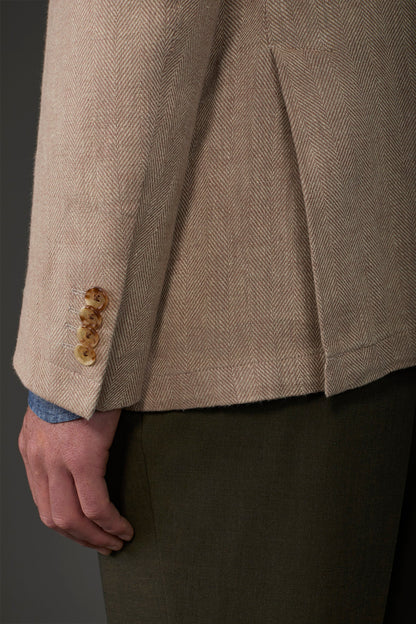 Men's unlined double-breasted jacket with peak lapels and flap pockets