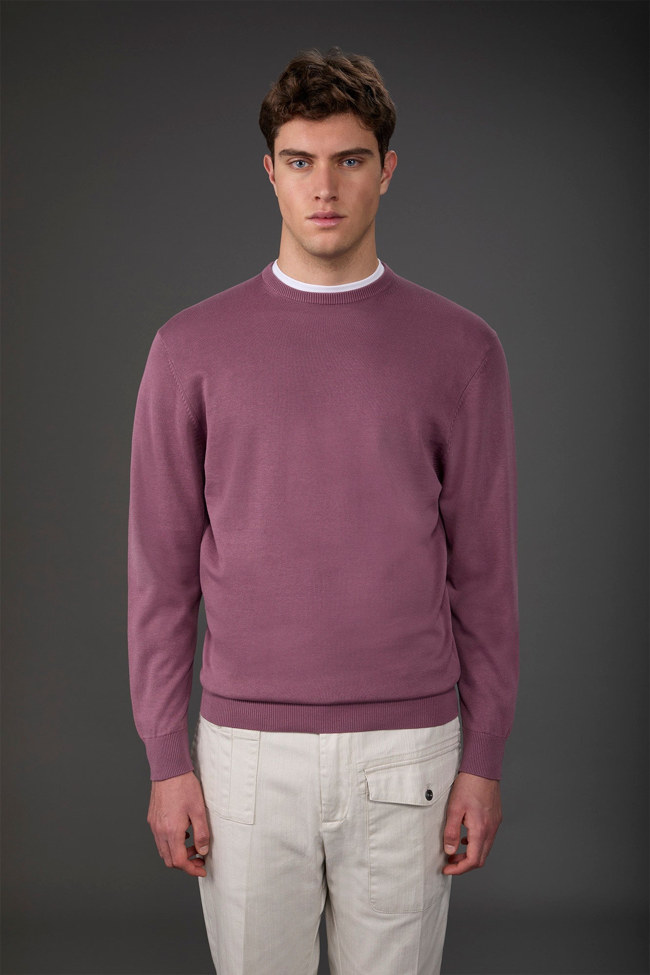 Men's crew neck sweater in bio-washed 100% cotton
