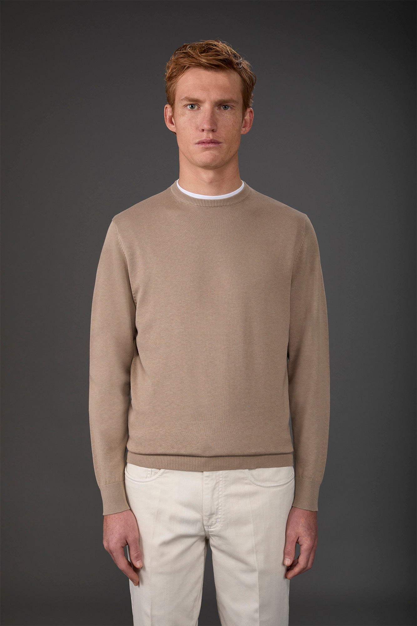 Men's crew neck sweater in bio-washed 100% cotton